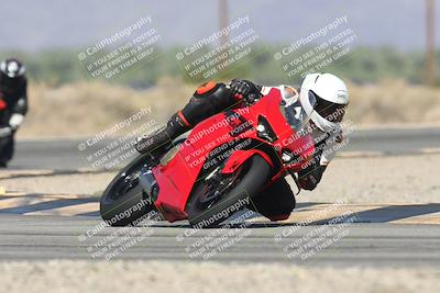 media/Oct-13-2025-Moto Forza (Mon) [[a66d839500]]/2-A Group/Session 3 (Turn 16)/